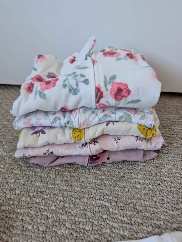 Baby Girls Clothes 3-6mo - photo 3
