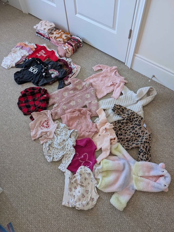 Baby Girls Clothes size 0-3mo - photo 2
