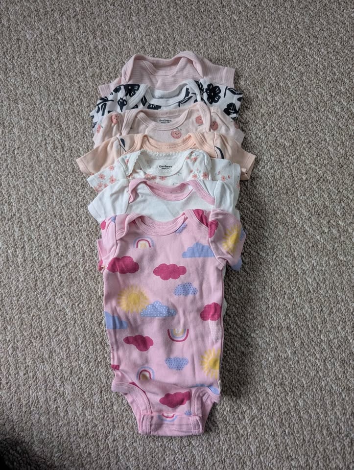 Baby Girl NEWBORN Clothes - photo 2