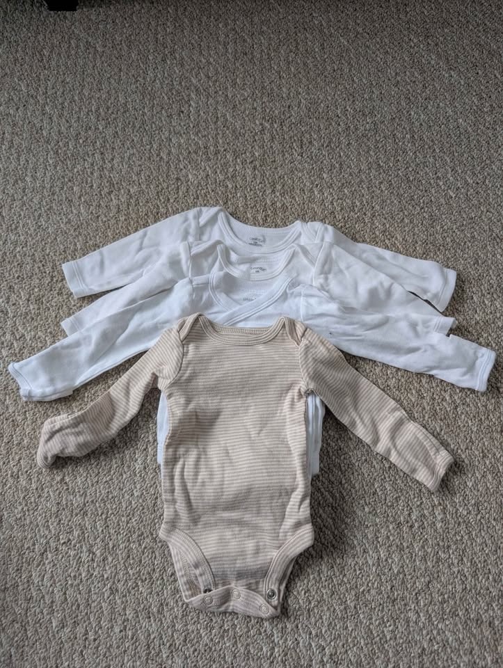 Baby Girl NEWBORN Clothes - photo 3