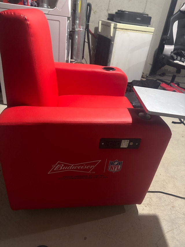 NFL Budweiser Chair - photo 2