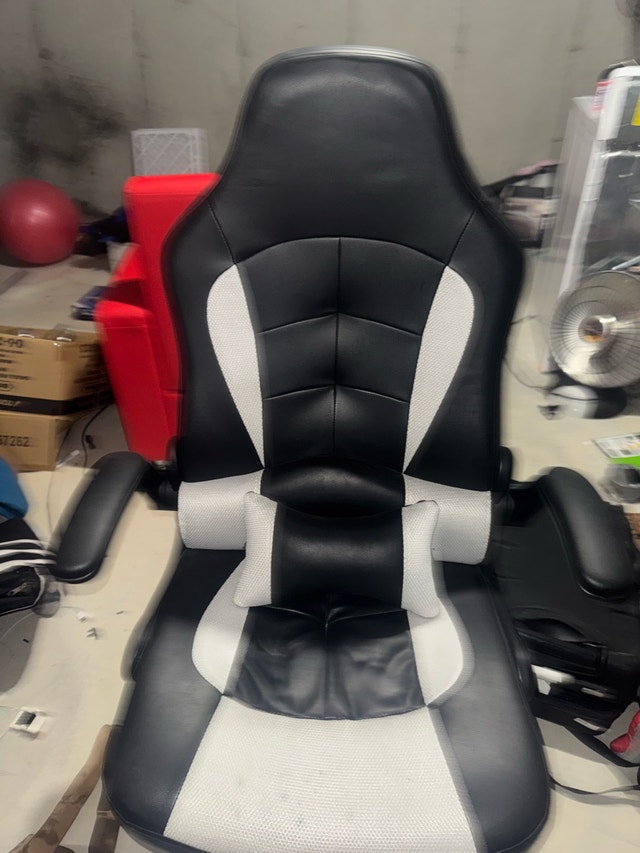 White Gaming Chair - photo 3