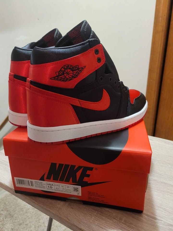 Jordan 1 Satin Bred - photo 3