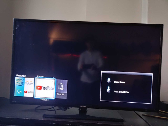 50" SAMSUNG SMART TV
