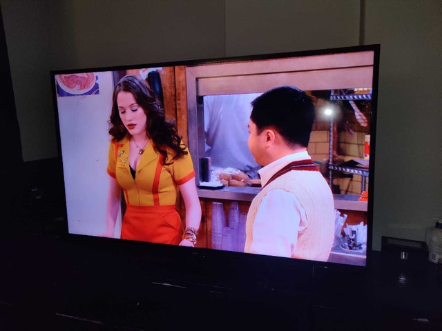 50" SAMSUNG SMART TV - photo 4
