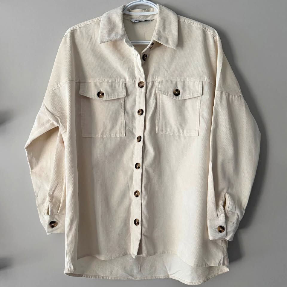 Cream Corduroy Shirt with Button - Stradivarius (XS/M)