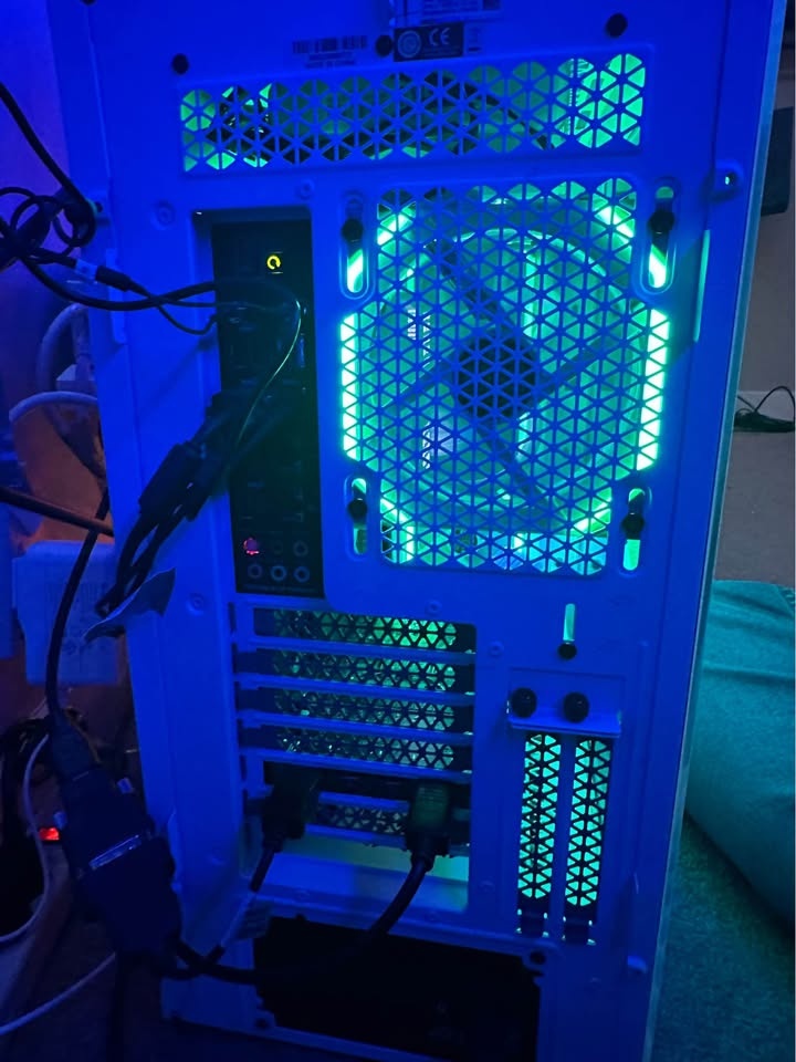 Beautiful Gaming PC 64GB Ram Ryzen 9 5950x AMD Radeon Pro W5500 - photo 3