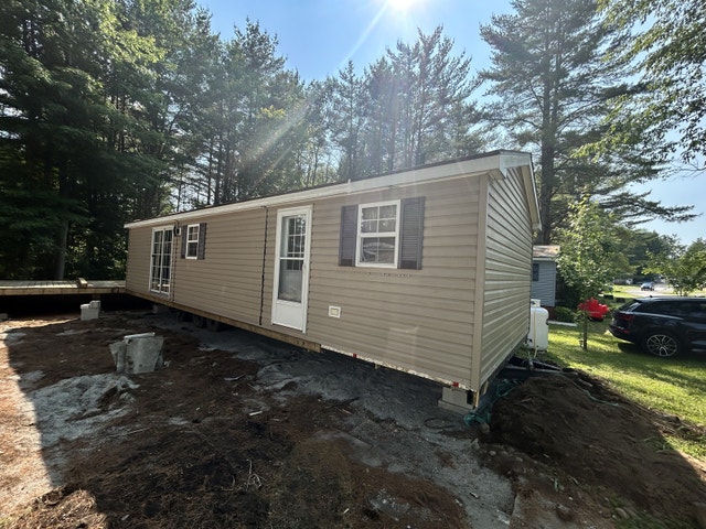 2013 Northlander Cottager Escape Park Model Trailer - photo 2
