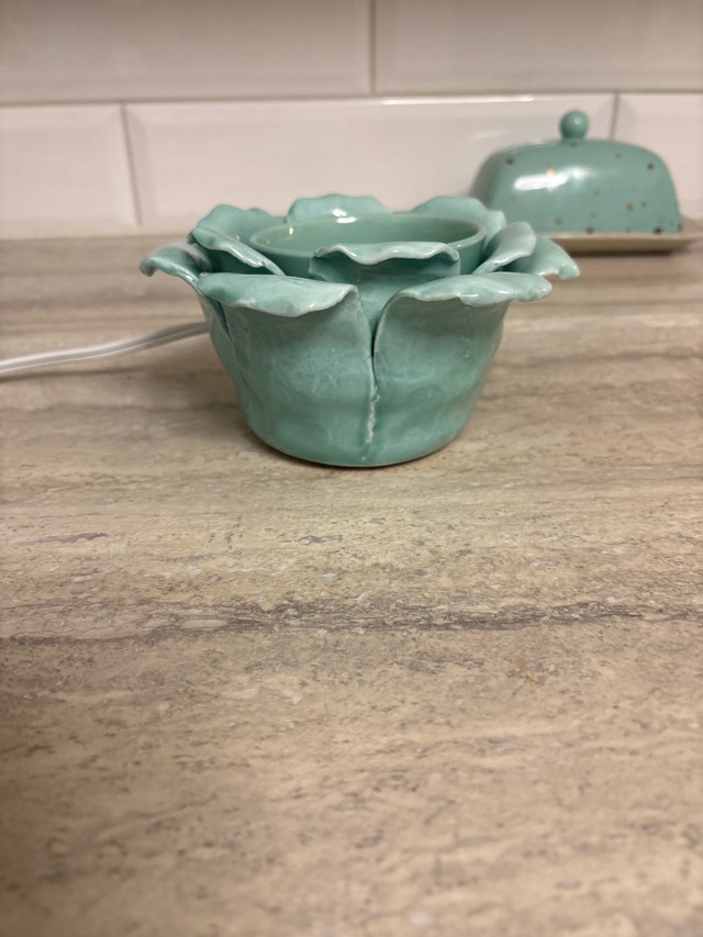 Scentsy Candle Warmer - photo 3