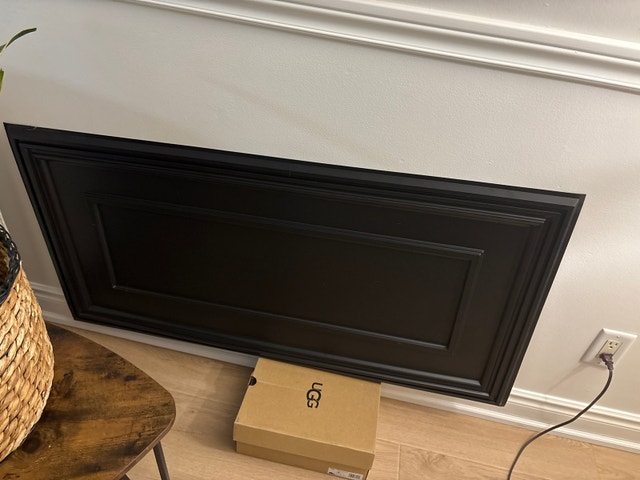 9 Sheets of Used Black Molding