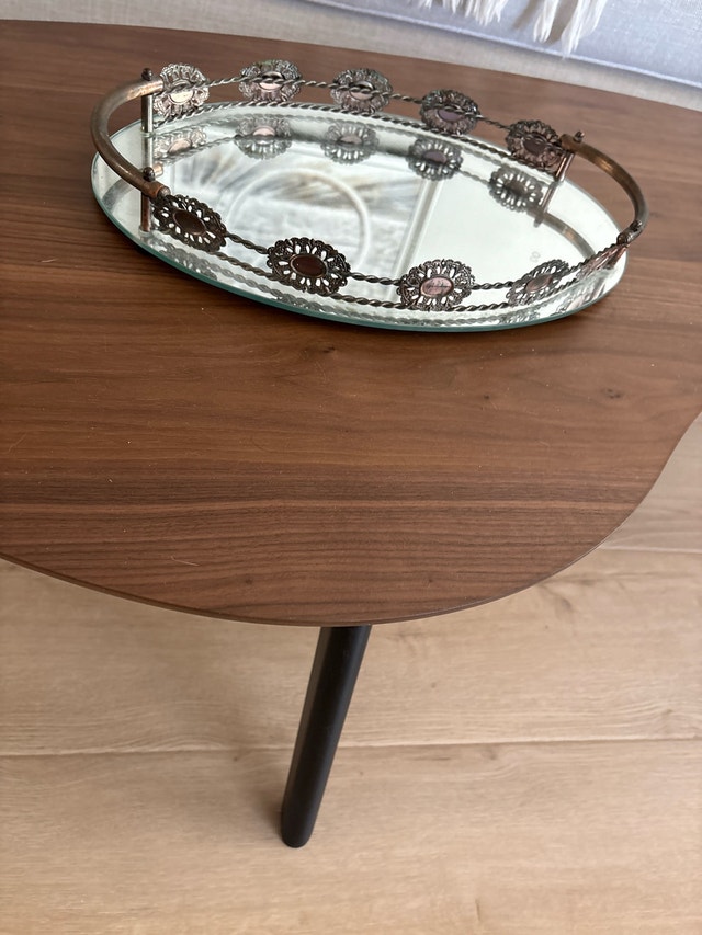 Decorative Oval Tray with Mirrored Surface