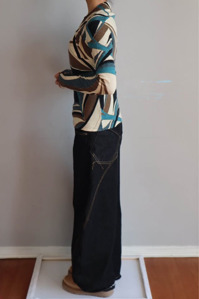 Abstract print long sleeve top - photo 3