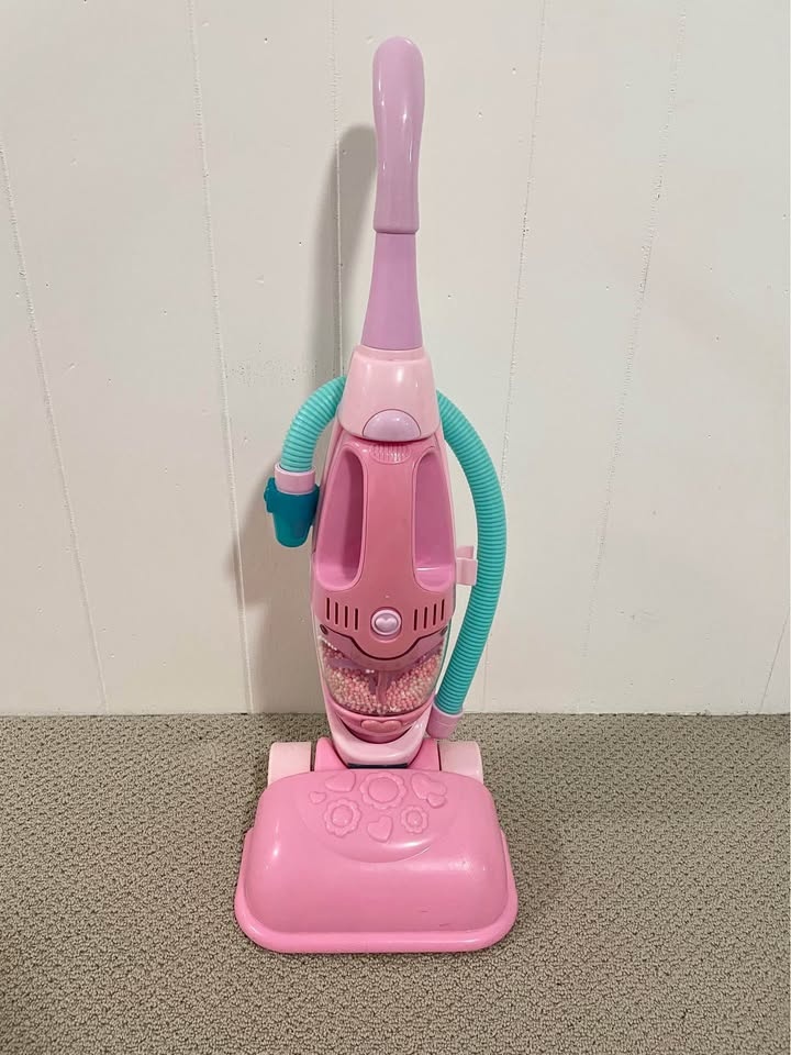 Battat kids vacuum pink