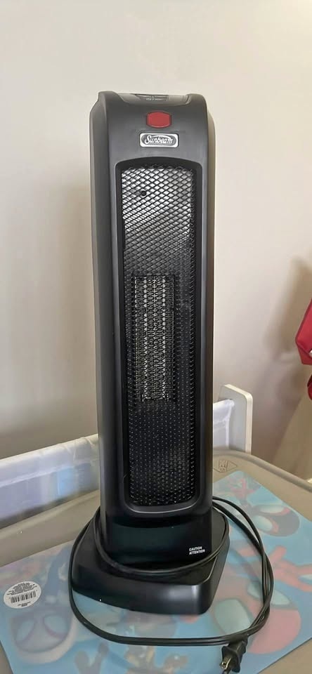 Sunbeam Digital Oscillating Tower Heater