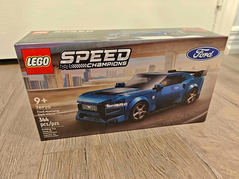 BNIB LEGO 76920 Speed Champions Ford Mustang Dark Horse