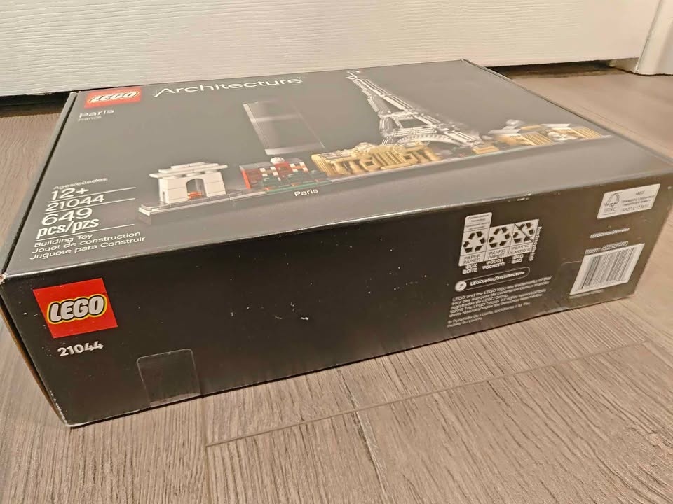 BNIB LEGO 21044 Architecture Paris - photo 3