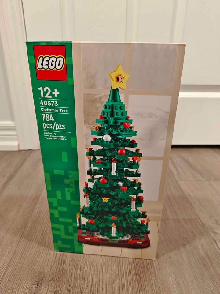 BNIB LEGO 40573 Christmas Tree