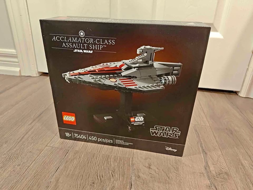 BNIB LEGO 75404 Star Wars Acclamator-Class Assault Ship
