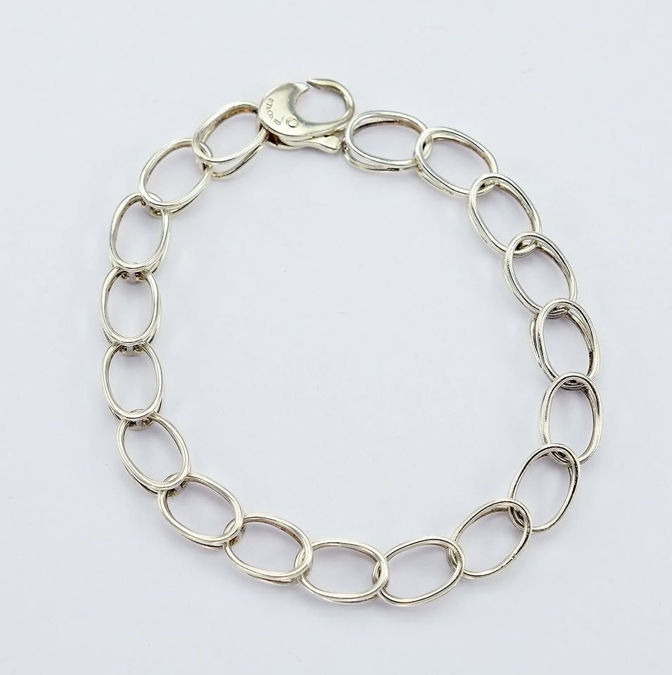 Tiffany & Co. Sterling Silver Oval Link Chain Bracelet - 7.5"