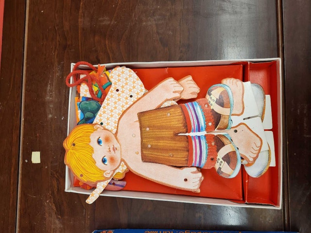 Battat Dress Me Up Game - photo 2