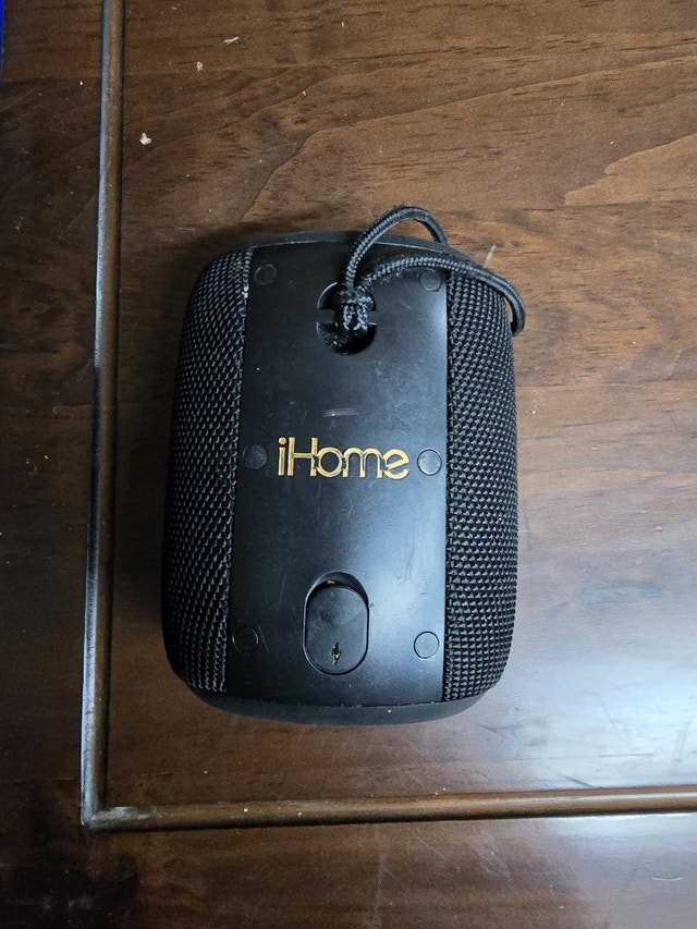iHome Speaker