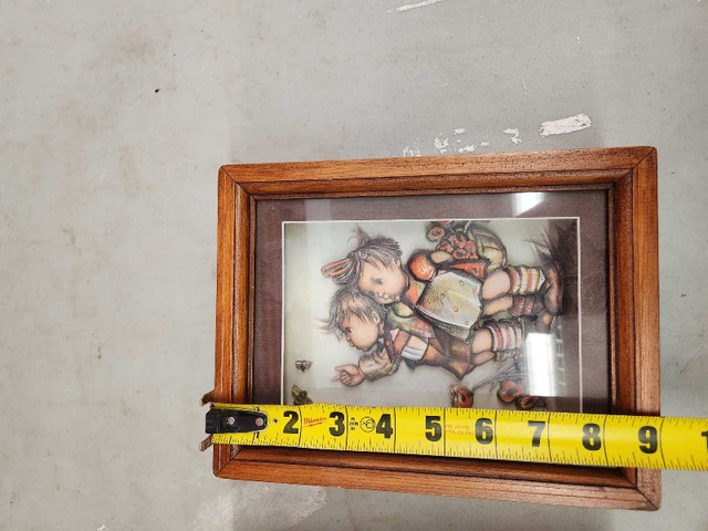 Hummel Pictures (Set of 2) - photo 3