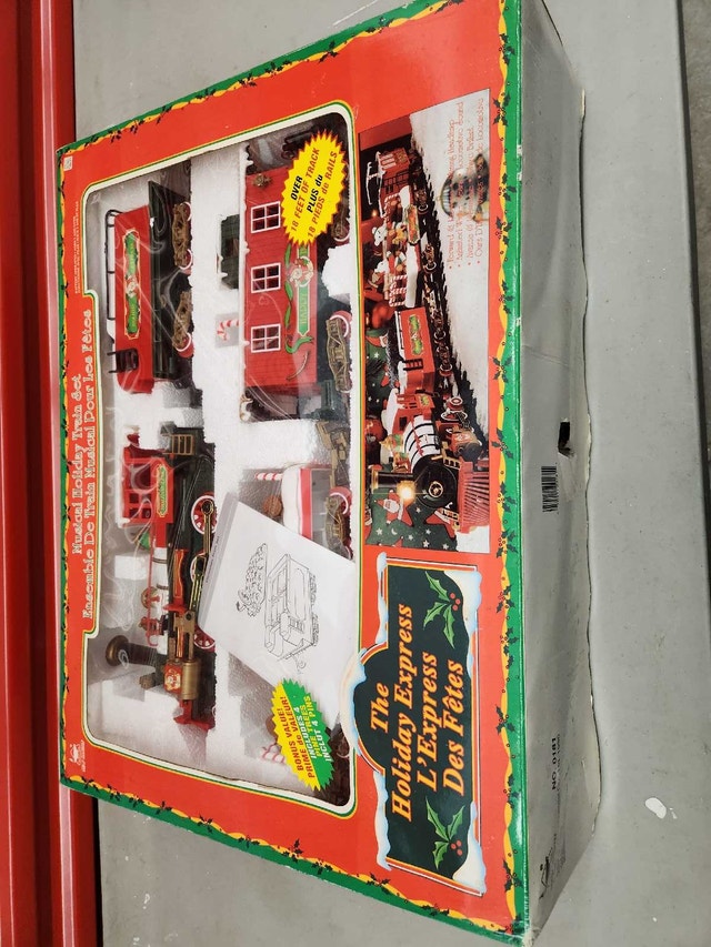New Bright Holiday Express Train Set - photo 2