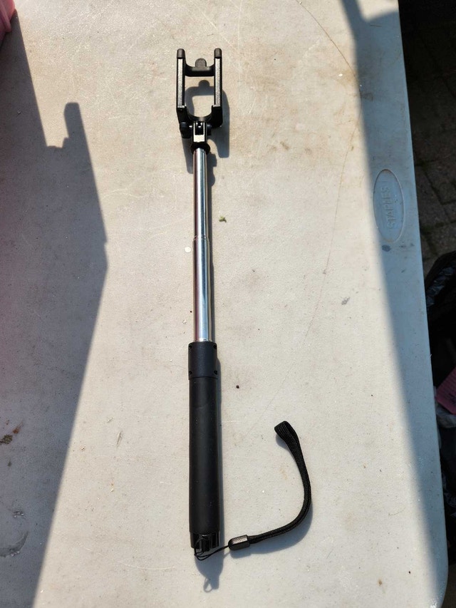 Adorama Selfie Stick with Bluetooth Remote