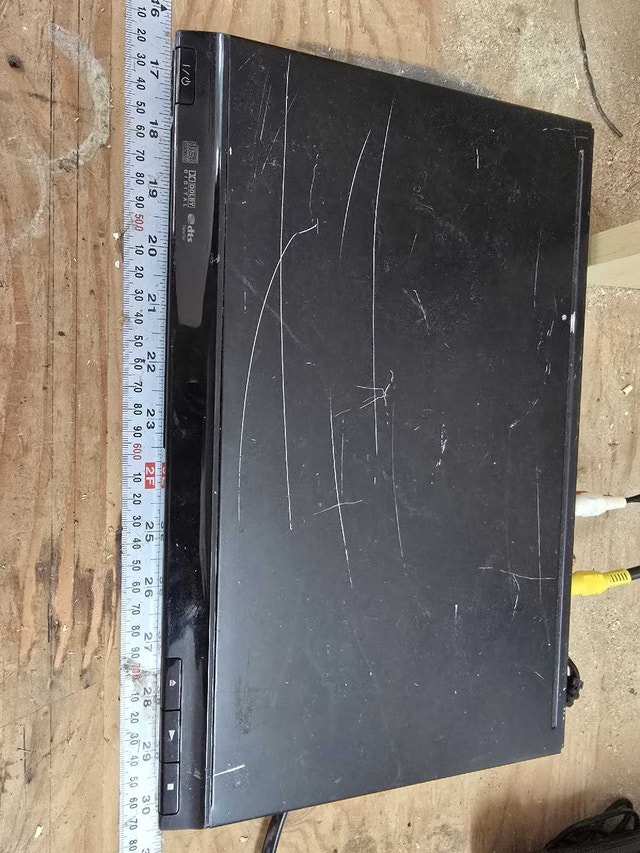 Sony DVP-SR200 DVD Player - photo 2