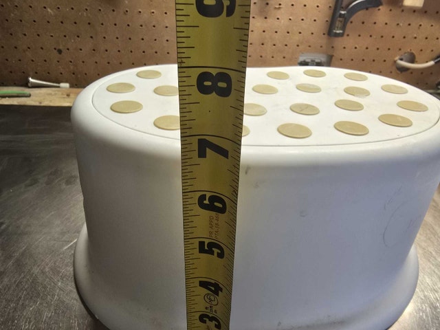 White Step Stool for Kids - Non-Slip - photo 3