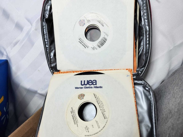 45 RPM Records - photo 4