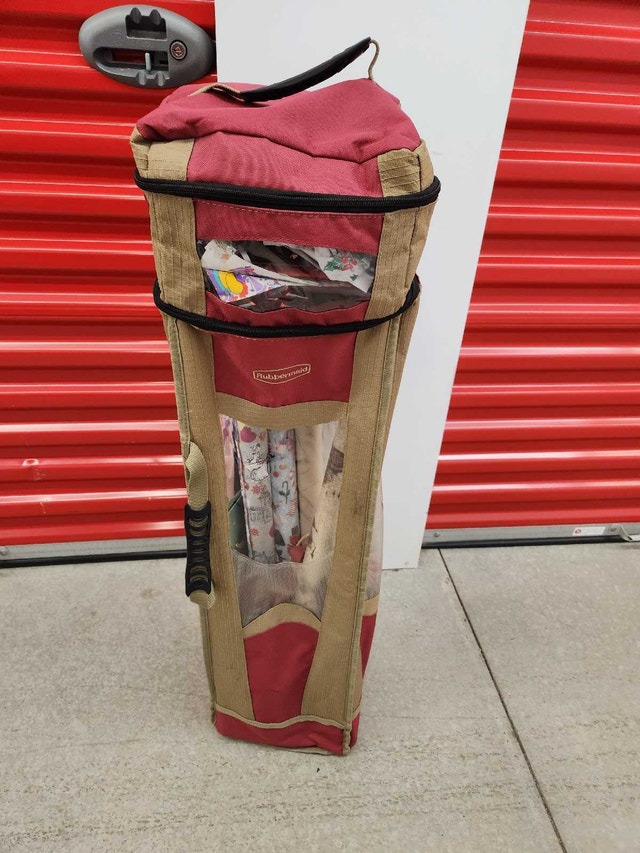 Rubbermaid Wrapping Paper Storage
