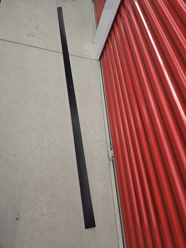 6 Pieces of Black Drip Edge - 119" Long