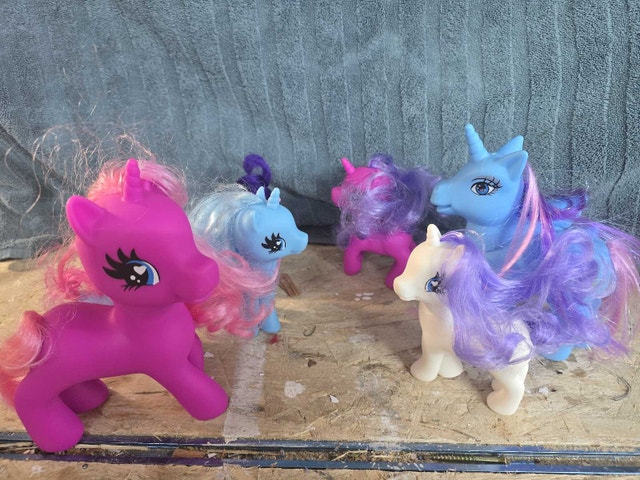 My Little Pony Unicorn Figures - photo 2