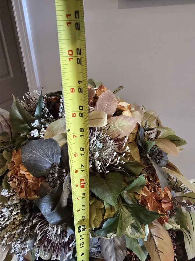 Floral Arrangement - photo 2