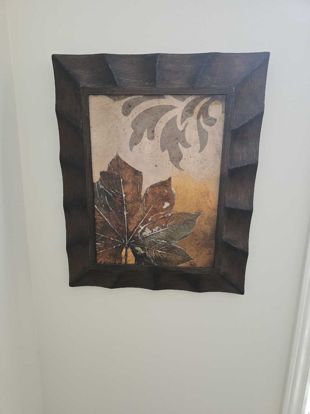 Decorative Leaf Design Wall Art - 24" x 28"