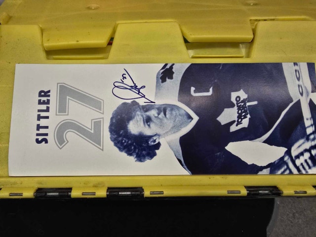 Signed Darryl Sittler Photo