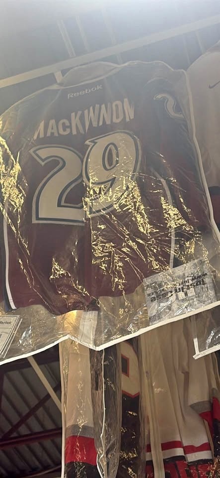 Mackinnon signed jersey