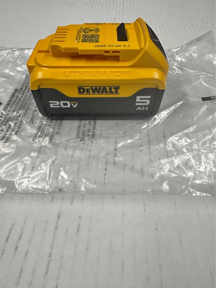 DEWALT 20V MAX Premium Lithium-Ion 5.0Ah Battery Pack