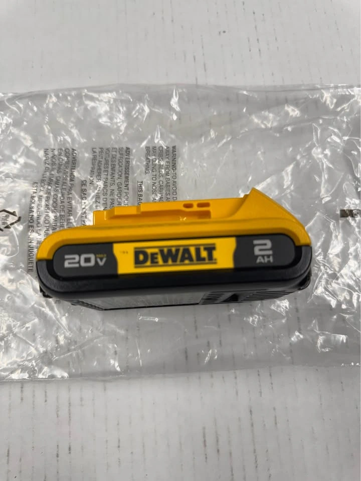 DEWALT 20V MAX Lithium-Ion 2.0Ah Battery - photo 3