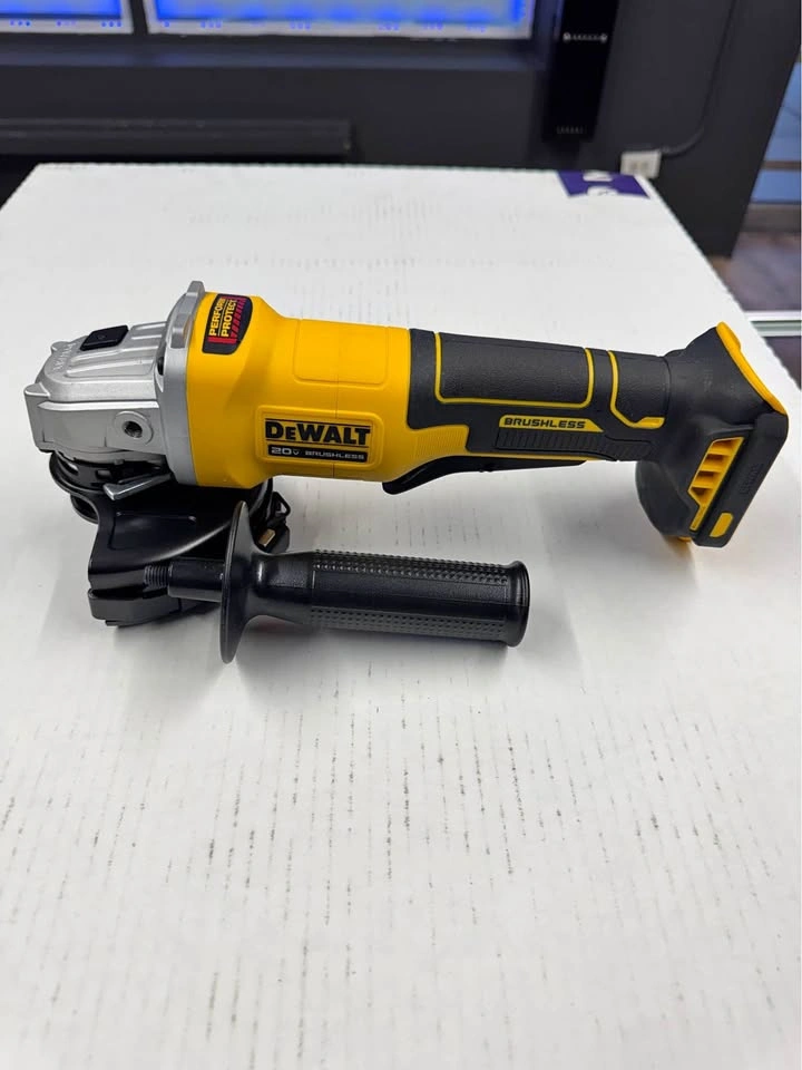 DEWALT 20V MAX Cordless Brushless 4-1/2 in. Angle Grinder