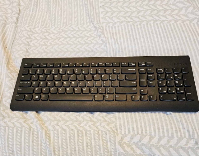 New - Lenovo Wireless Keyboard