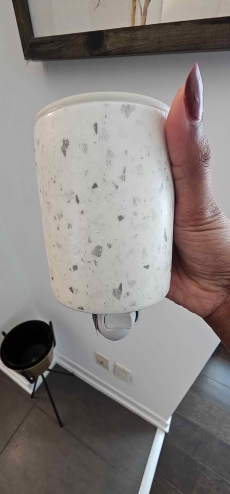 Scented Wax Melt Warmer with Wall Plug - photo 5