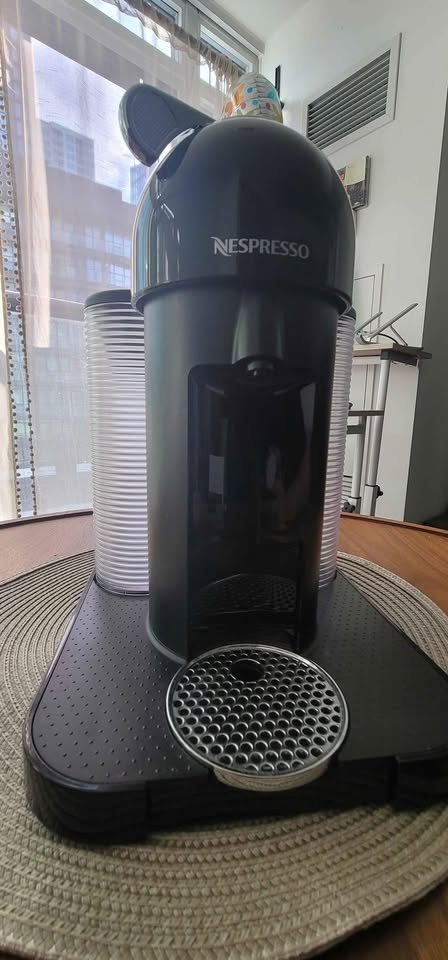 Nespresso Vertuo - Coffee Machine - photo 2