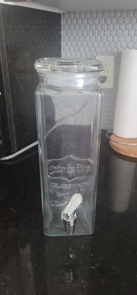Water Dispenser (Glass) - $10