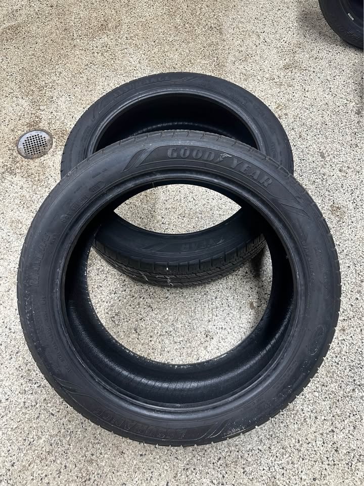 2 Goodyear Assurance All-Season Tires - 235/45R19 - photo 4