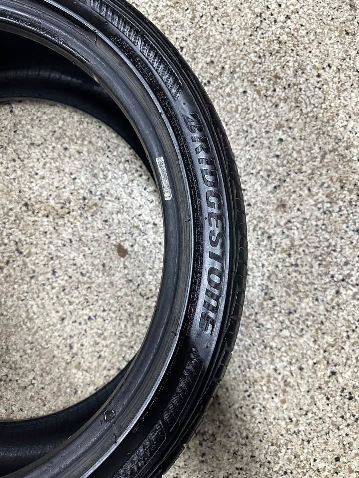 Bridgestone Turanza EL440 Tire - 235/40R19 - photo 2