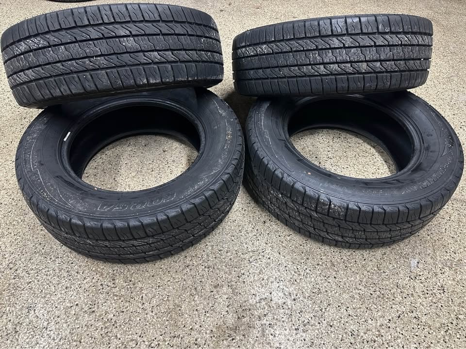 Set of 4 Tires - 245/65R17 Corsair HT - Great Tread - photo 2