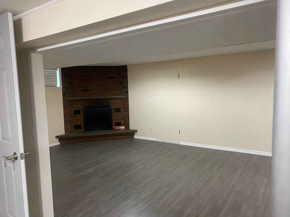 Full Basement Suite for Rent - photo 2