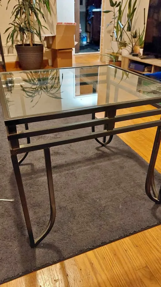 Black and Glass Table thumbnail